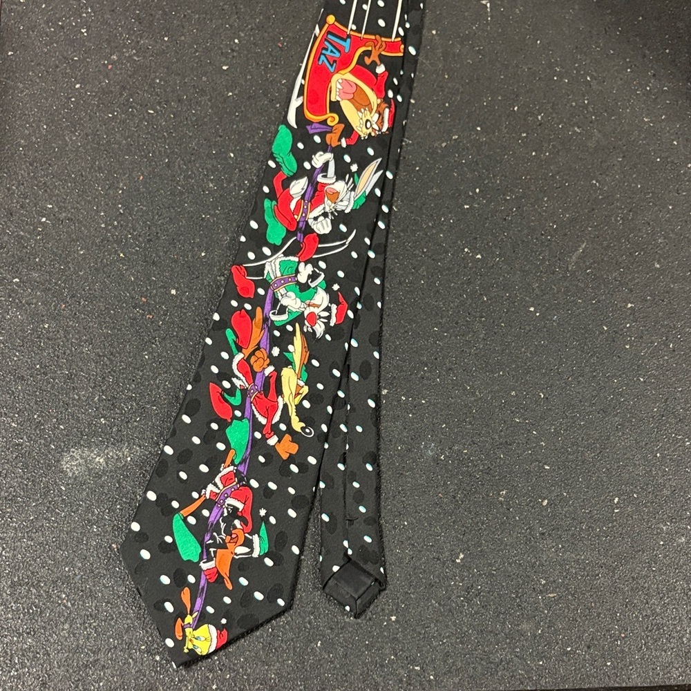 Looney Tunes Mania 1993 Silk Tie Colorful Cartoon Character Necktie